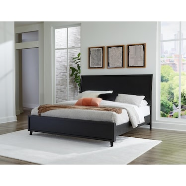 Danziar King Panel Bed with Framed Panel Footboard