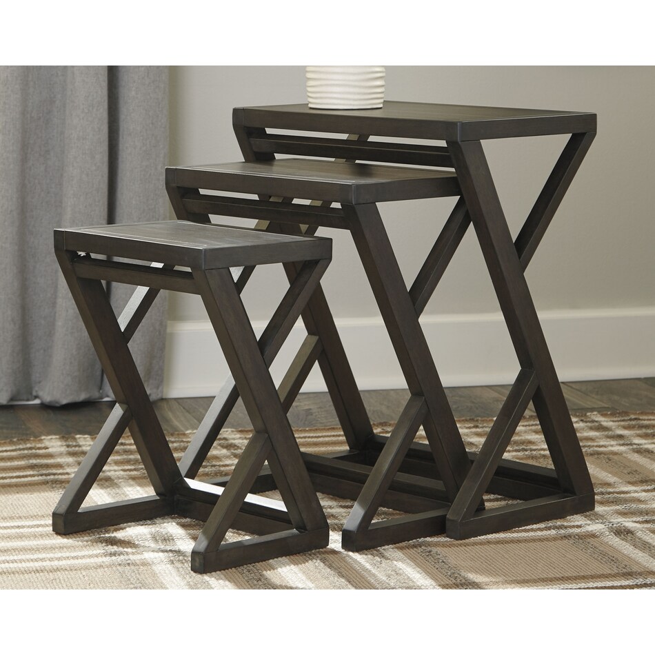 cairnburg accent table a room image  
