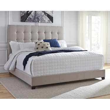 Dolante King Upholstered Bed