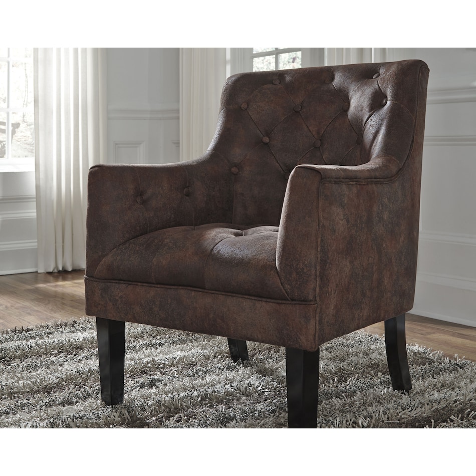 drakelle accent chair a room image  