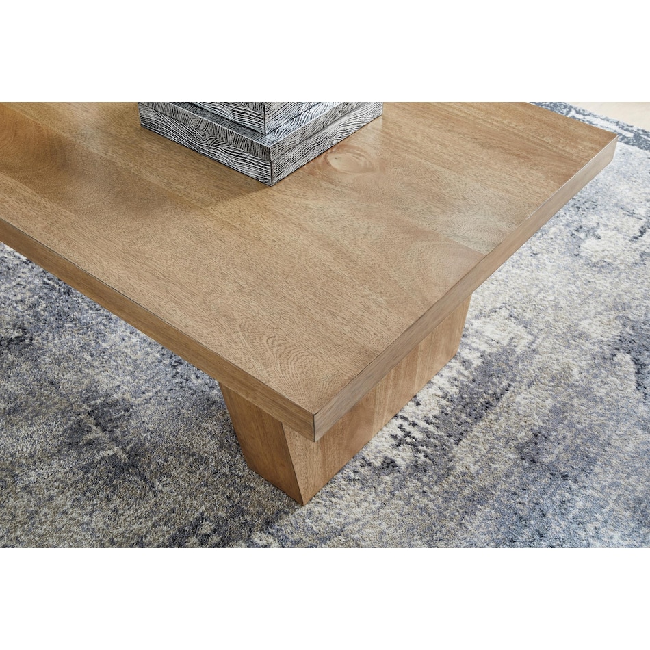 light brown oc coffee table t   