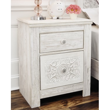 Paxberry Nightstand