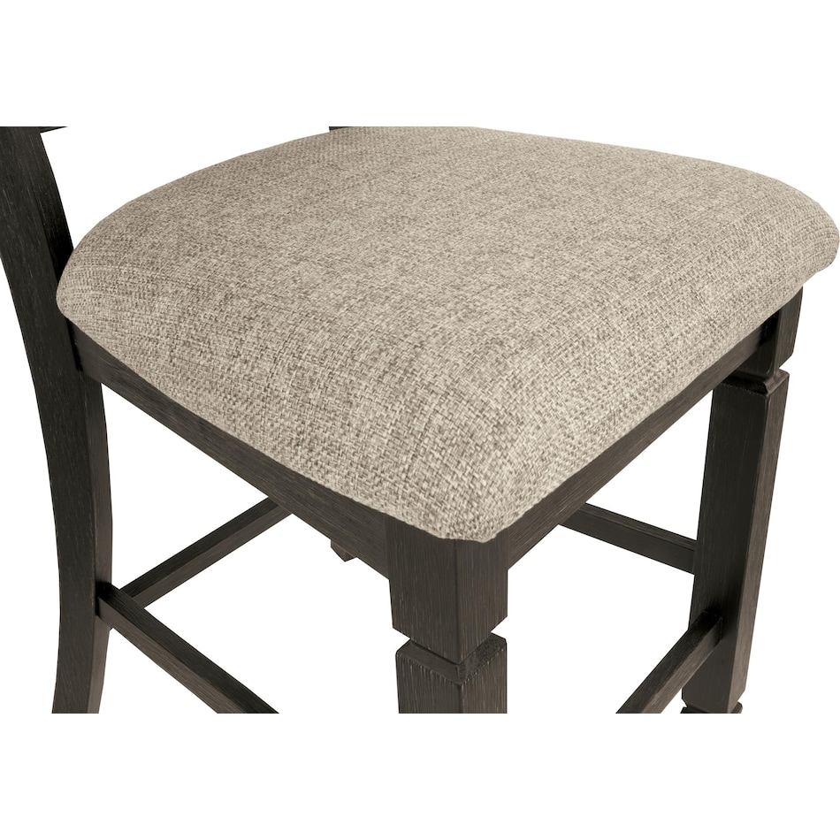 tyler creek dining room black   gray dr feo dining table pack rm  